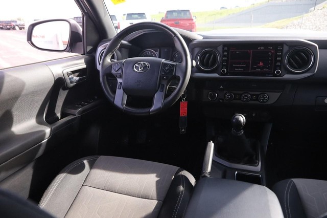 Toyota Tacoma 4WD Vehicle Image 21