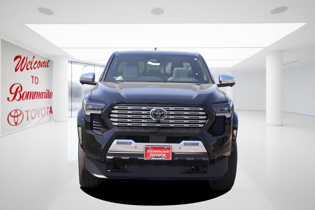 Toyota Tacoma 4WD Vehicle Full-screen Gallery Image 4