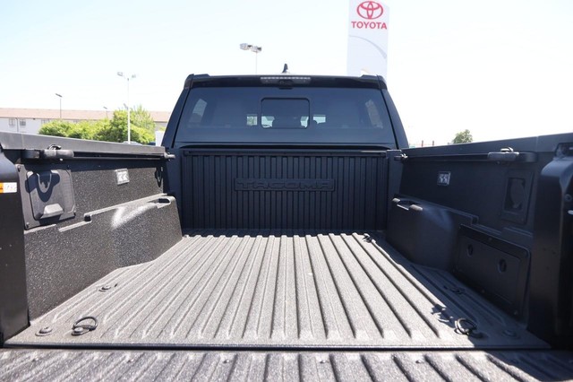Toyota Tacoma 4WD Vehicle Image 07