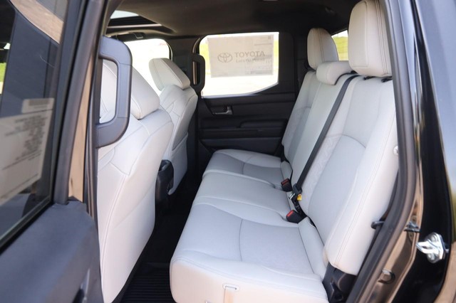 Toyota Tacoma 4WD Vehicle Image 10