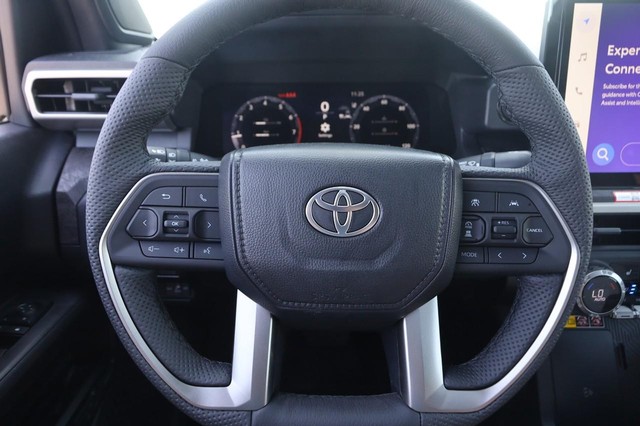 Toyota Tacoma 4WD Vehicle Image 11