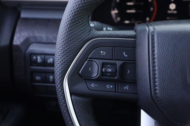 Toyota Tacoma 4WD Vehicle Image 12