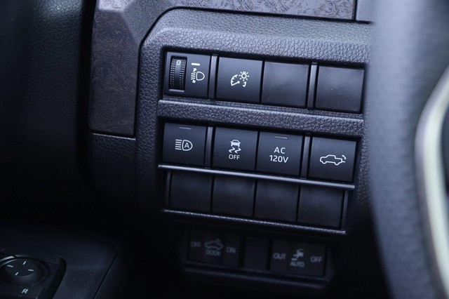 Toyota Tacoma 4WD Vehicle Image 20
