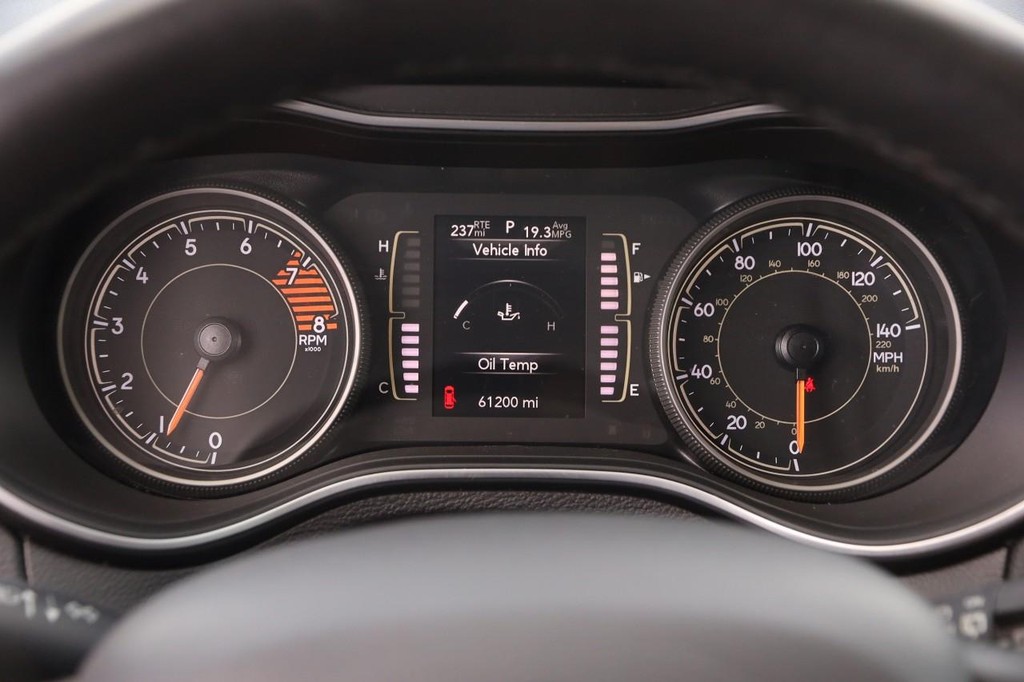 Jeep Cherokee Vehicle Full-screen Gallery Image 11