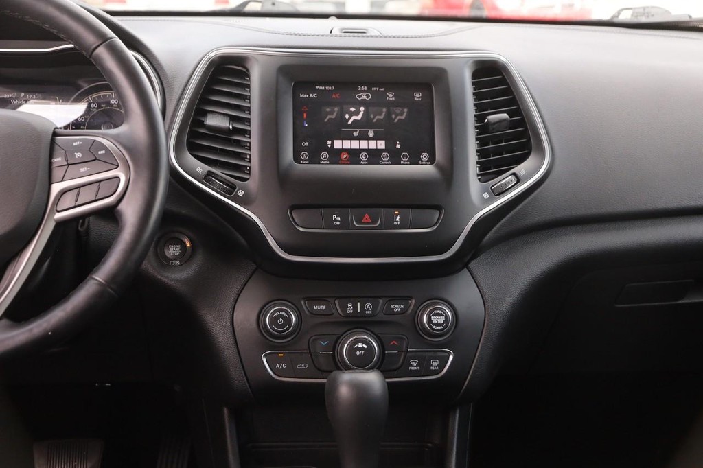 Jeep Cherokee Vehicle Full-screen Gallery Image 22