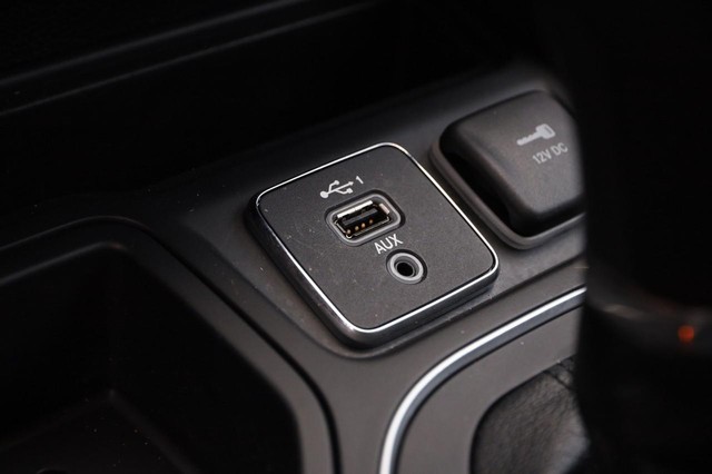 Jeep Cherokee Vehicle Image 17