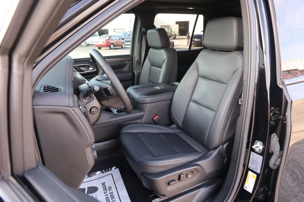 Chevrolet Tahoe Vehicle Full-screen Gallery Image 11