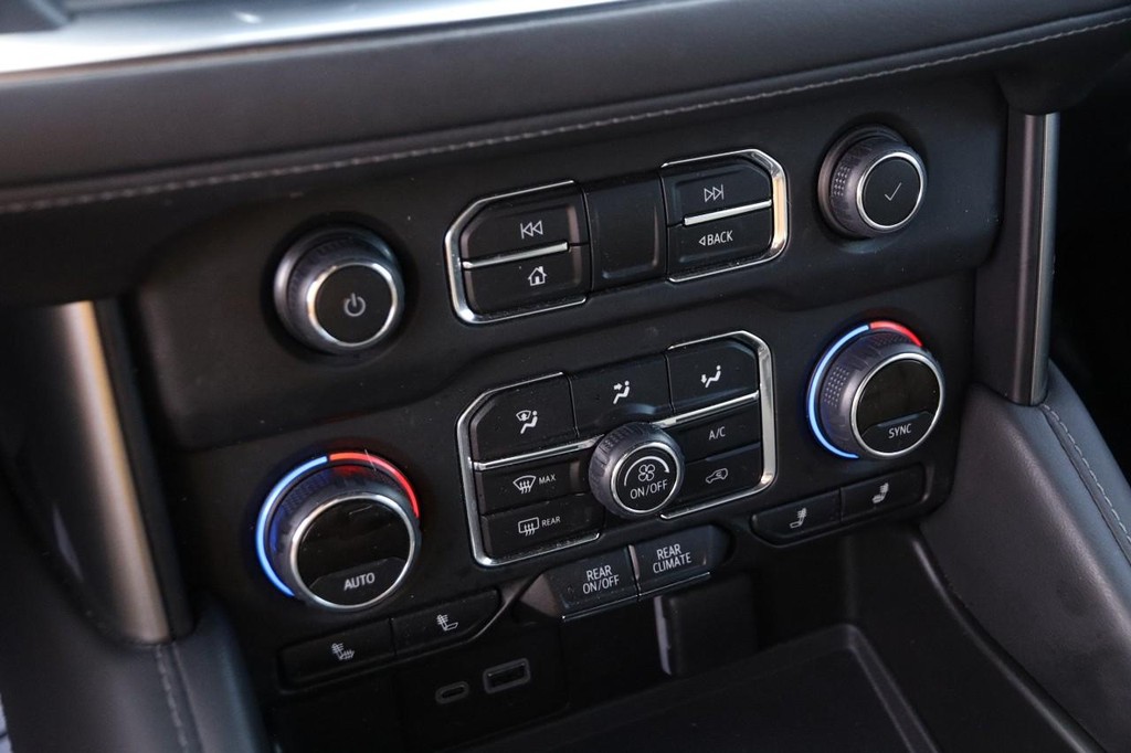 Chevrolet Tahoe Vehicle Full-screen Gallery Image 22