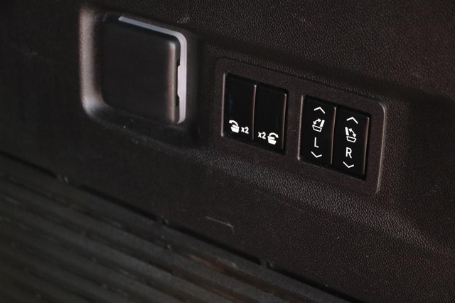 Chevrolet Tahoe Vehicle Image 08