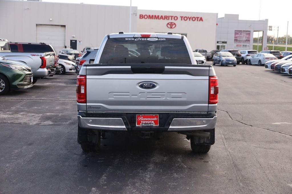 Ford F-150 Vehicle Full-screen Gallery Image 6