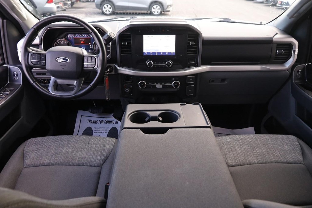 Ford F-150 Vehicle Full-screen Gallery Image 19