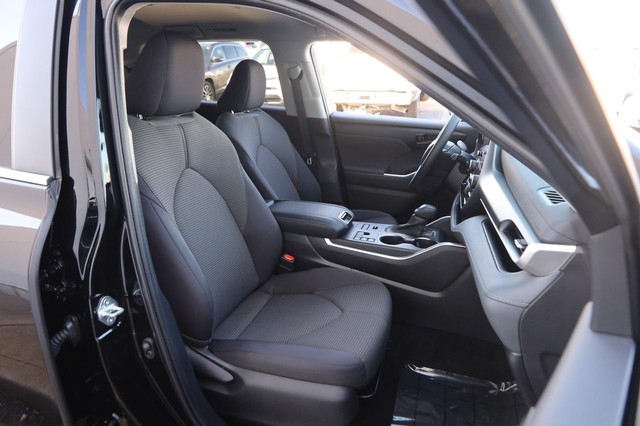 Toyota Highlander Vehicle Image 26