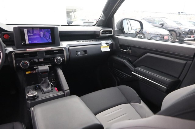 Toyota Tacoma 4WD Vehicle Image 25