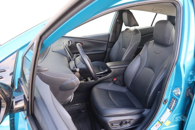 Toyota Prius Prime Vehicle Image 08
