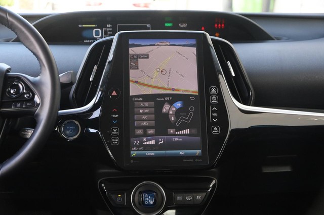 Toyota Prius Prime Vehicle Image 23