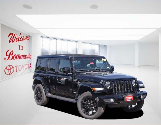 Jeep Wrangler Vehicle Image 02
