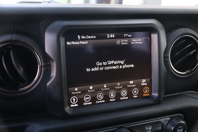 Jeep Wrangler Vehicle Image 16