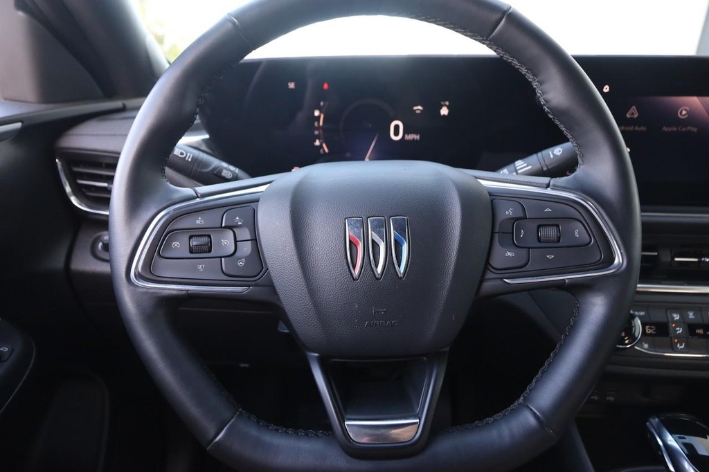 Buick Envista Vehicle Full-screen Gallery Image 10