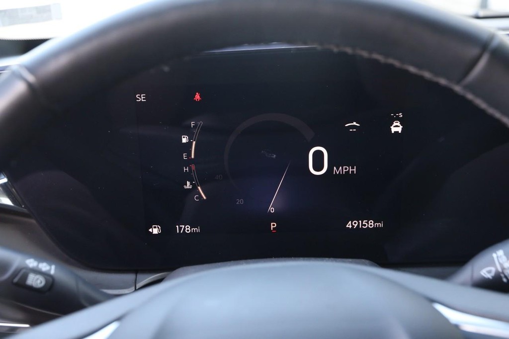 Buick Envista Vehicle Full-screen Gallery Image 13