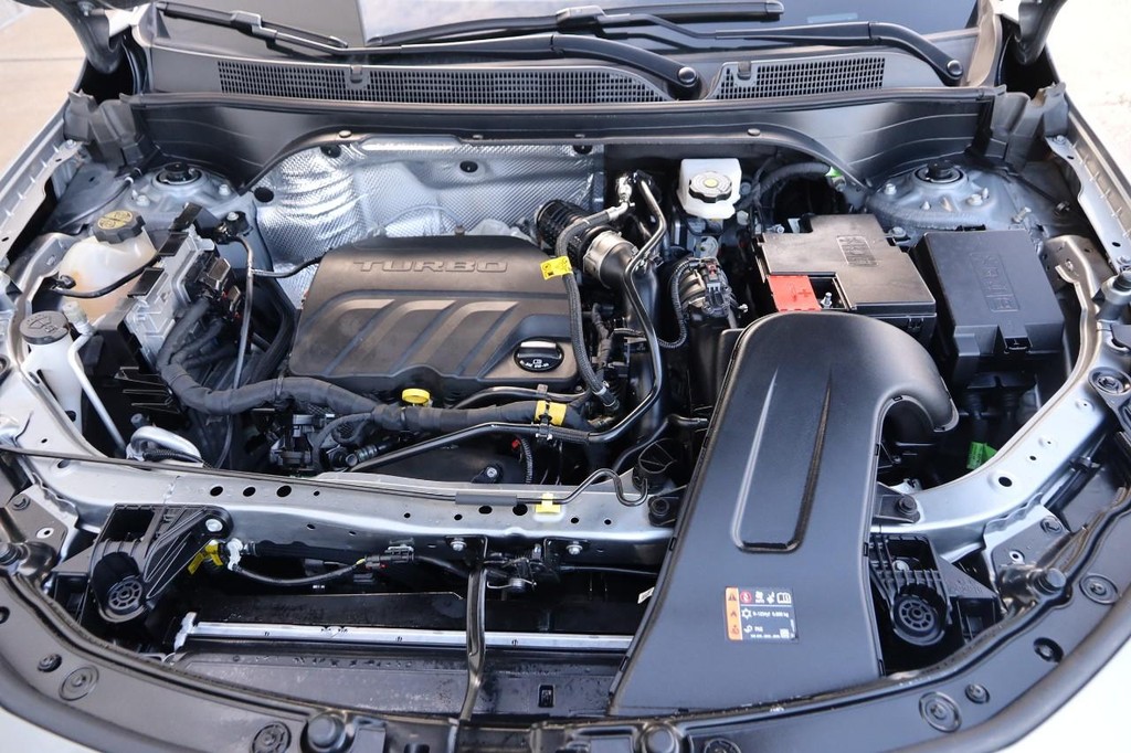 Buick Envista Vehicle Full-screen Gallery Image 26