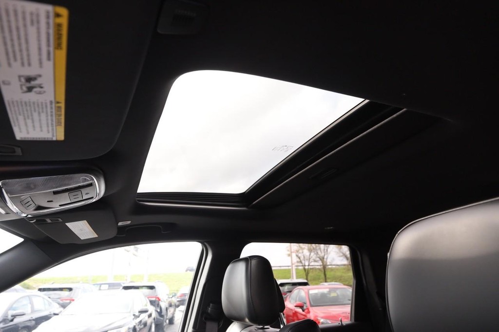 Jeep Grand Cherokee Vehicle Full-screen Gallery Image 8