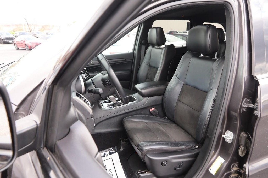 Jeep Grand Cherokee Vehicle Full-screen Gallery Image 9