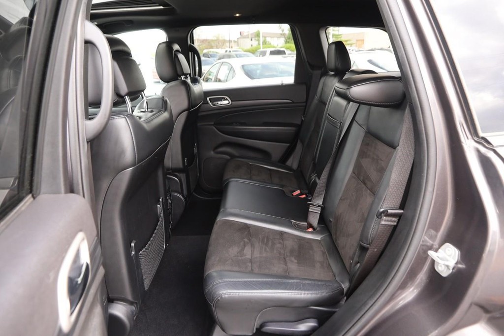 Jeep Grand Cherokee Vehicle Full-screen Gallery Image 10