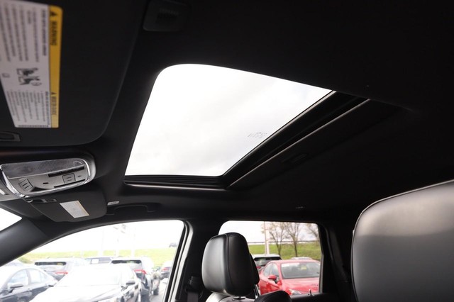 Jeep Grand Cherokee Vehicle Image 08