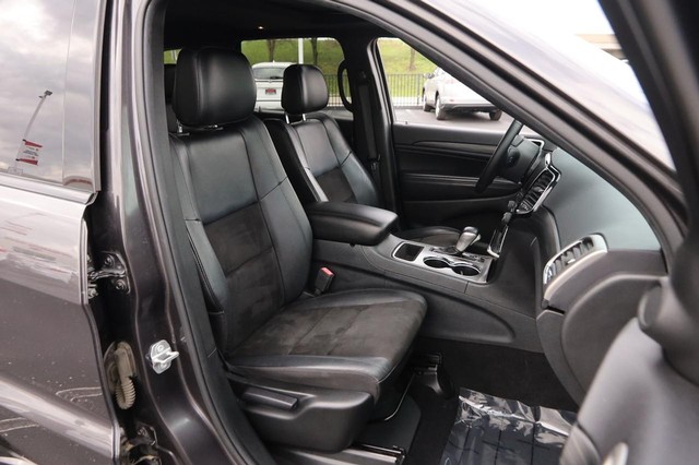 Jeep Grand Cherokee Vehicle Image 27