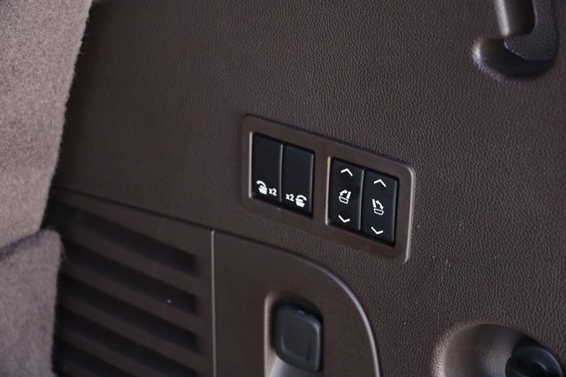 GMC Yukon Vehicle Image 08