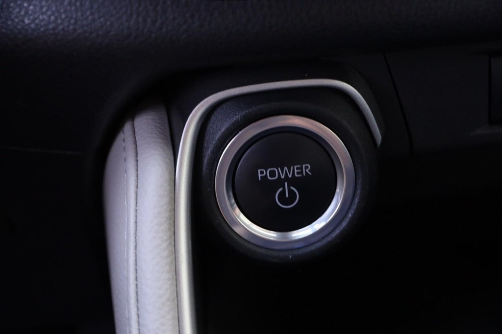 Toyota Grand Highlander Vehicle Full-screen Gallery Image 18