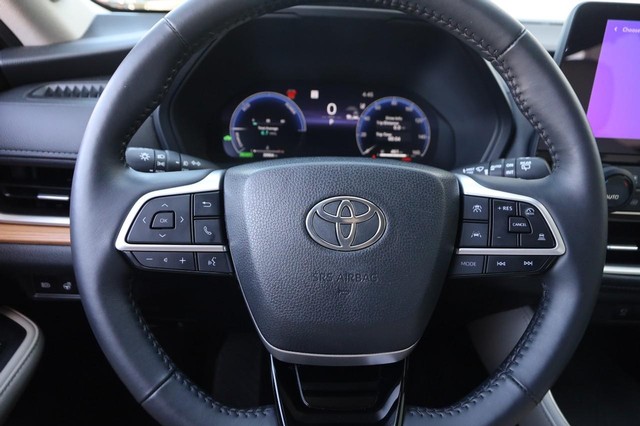 Toyota Grand Highlander Vehicle Image 14