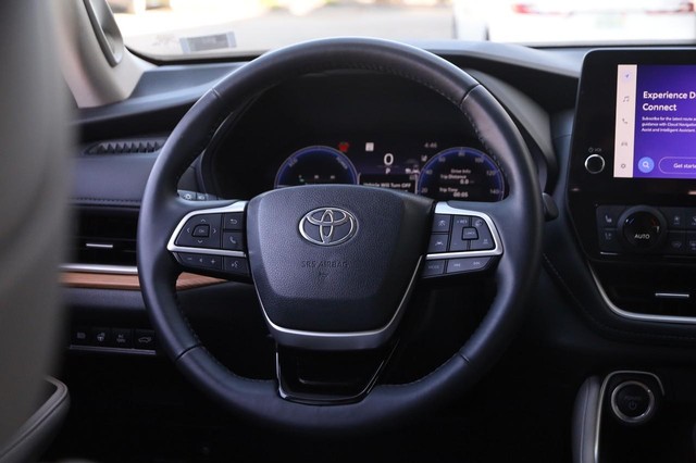 Toyota Grand Highlander Vehicle Image 27