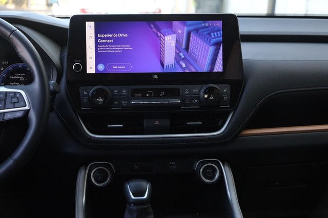 Toyota Grand Highlander Vehicle Image 28