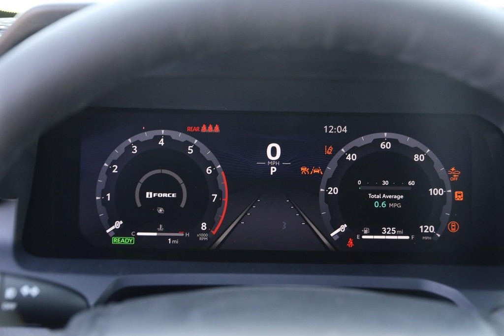 Toyota Tacoma 4WD Vehicle Full-screen Gallery Image 14