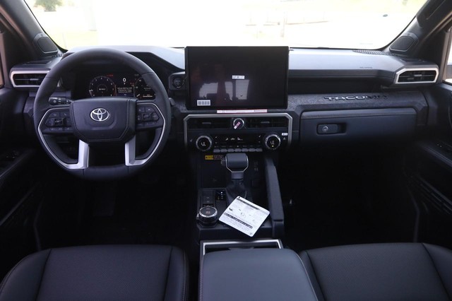 Toyota Tacoma 4WD Vehicle Image 18