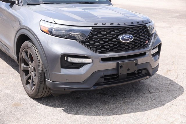 Ford Explorer Vehicle Image 02