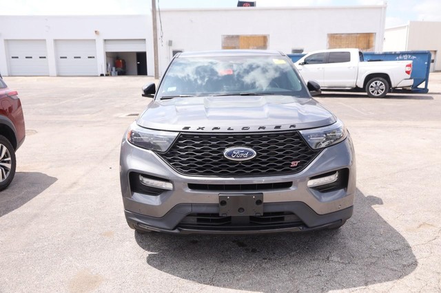 Ford Explorer Vehicle Image 03