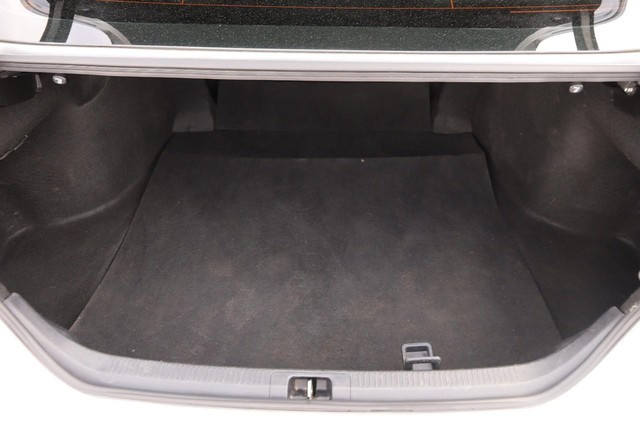 Toyota Camry Vehicle Image 07