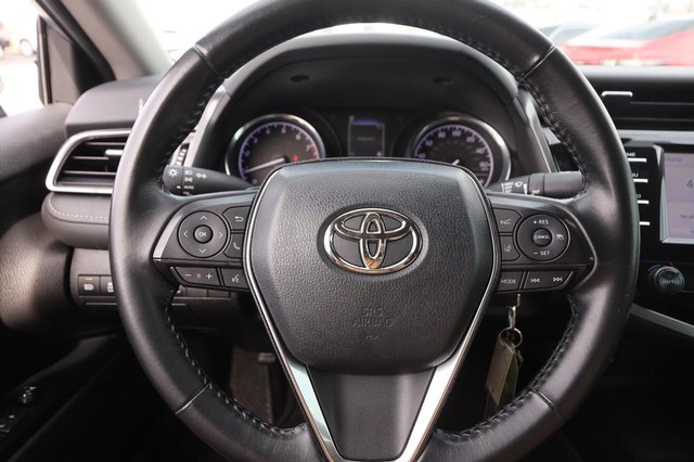 Toyota Camry Vehicle Image 10