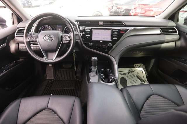 Toyota Camry Vehicle Image 19