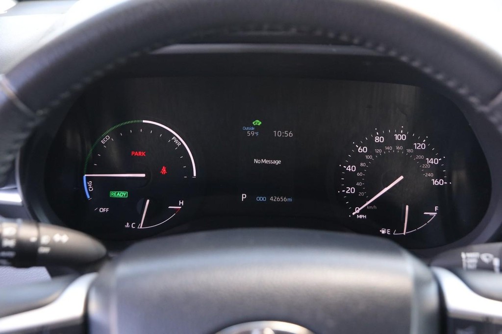 Toyota Sienna Vehicle Full-screen Gallery Image 16