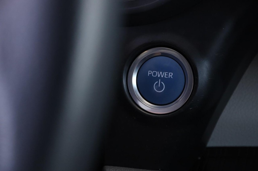 Toyota Sienna Vehicle Full-screen Gallery Image 17