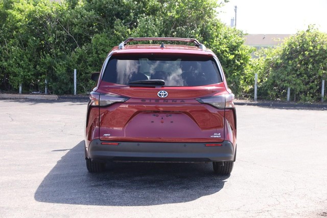 Toyota Sienna Vehicle Image 06