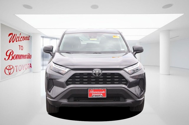 Toyota RAV4 Vehicle Image 04