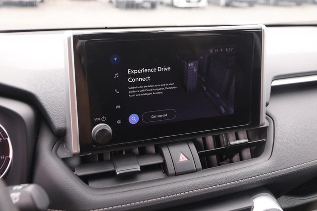 Toyota RAV4 Vehicle Image 14