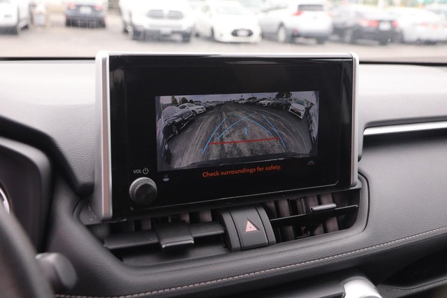 Toyota RAV4 Vehicle Image 15