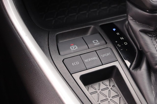 Toyota RAV4 Vehicle Image 17