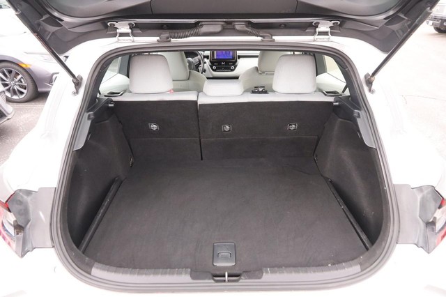 Toyota Corolla Hatchback Vehicle Image 07