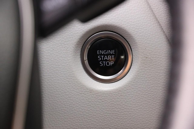 Toyota Corolla Hatchback Vehicle Image 14